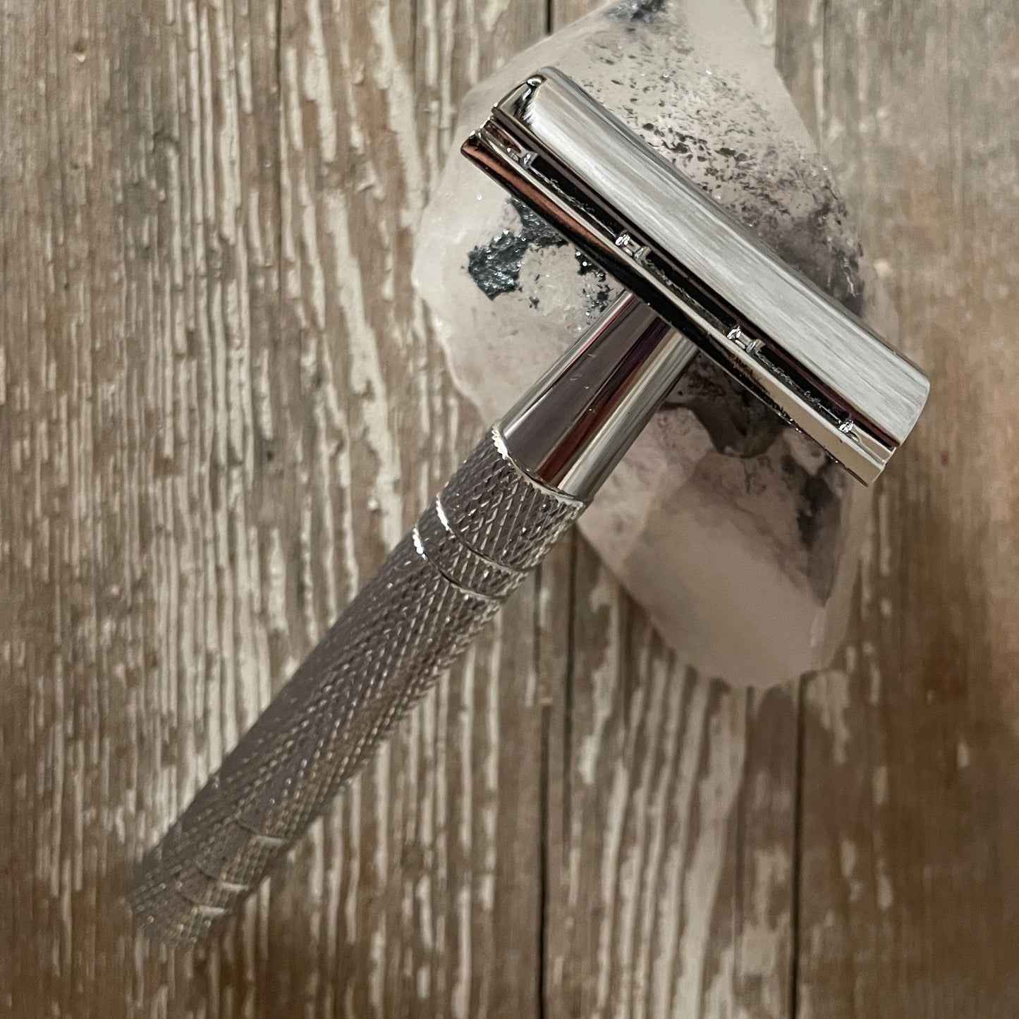 Plastic-Free Razor