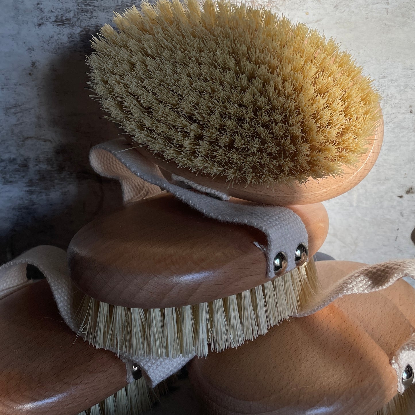 Plant-Based Exfoliating Dry Body Brush